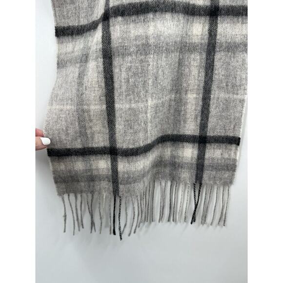 Reiss Unisex Wool Cashmere Blend Plaid Scarf Gray Black Ivory Fringe NWOT - Picture 2 of 4